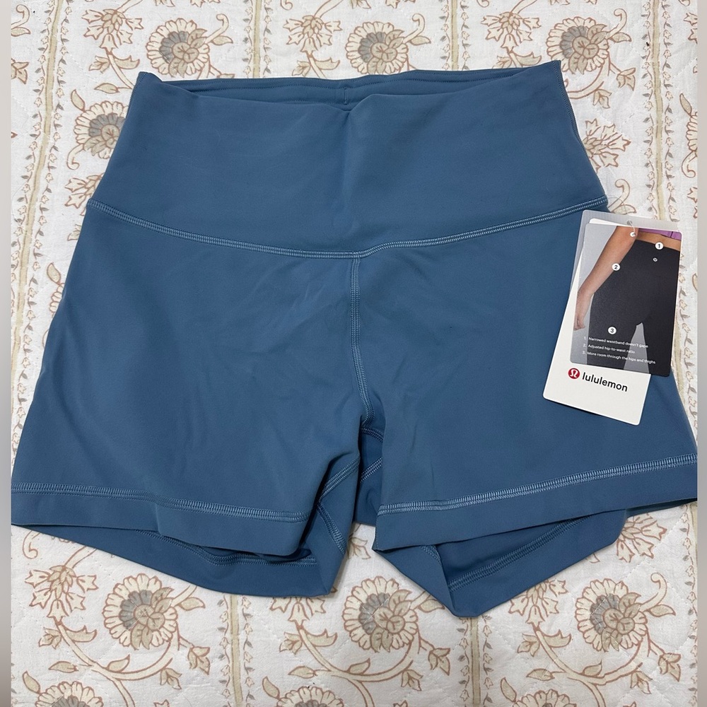 Lululemon Wunder Train shorts size 10